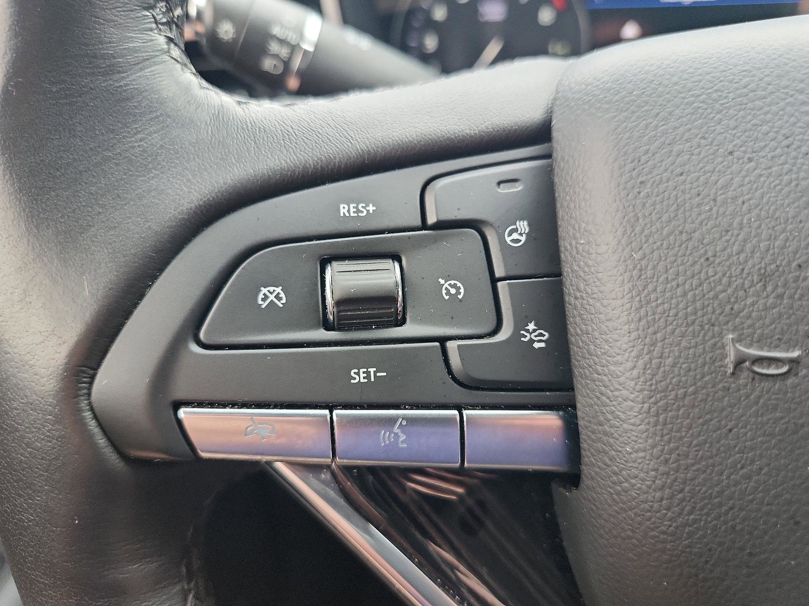 Used 2023 Cadillac XT6 Premium Luxury w/ Technology Package image 29
