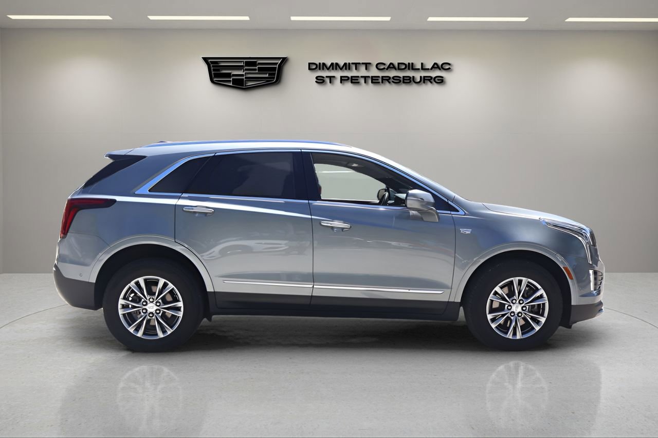 Used 2023 Cadillac XT5 Premium Luxury w/ Technology Package FWD image 6
