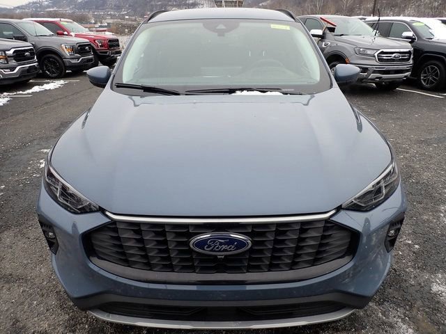 Certified 2025 Ford Escape Platinum w/ Premium Technology Package image 11