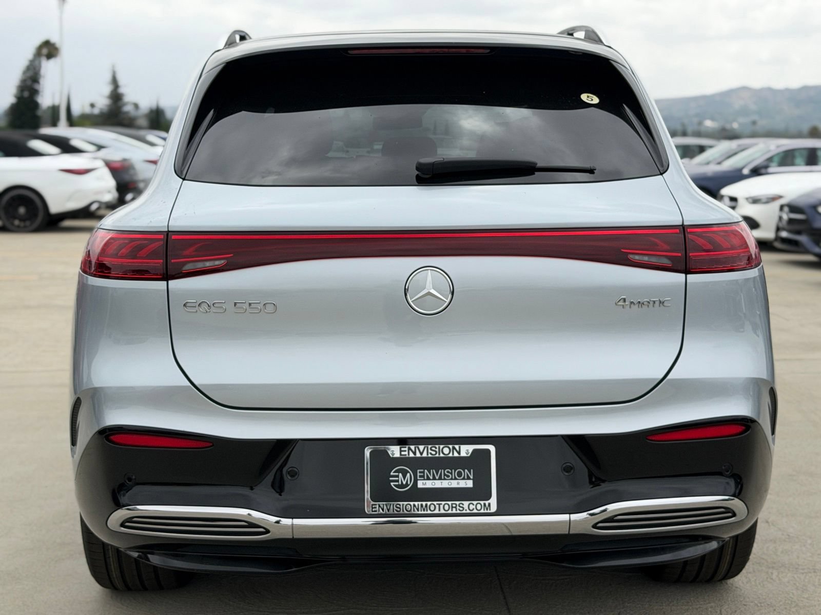 New 2026 Mercedes-Benz EQS 550 4MATIC SUV image 9