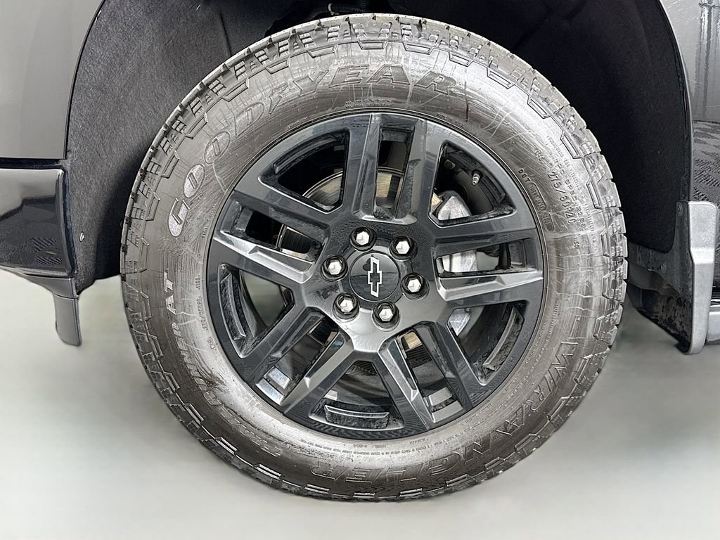 Used 2026 Chevrolet Silverado 1500 High Country w/ Midnight Edition AWD/4WD image 31