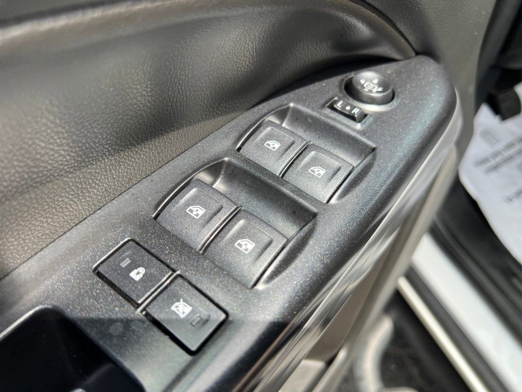 Used 2020 Chevrolet Colorado LT w/ Redline Special Edition RWD image 38