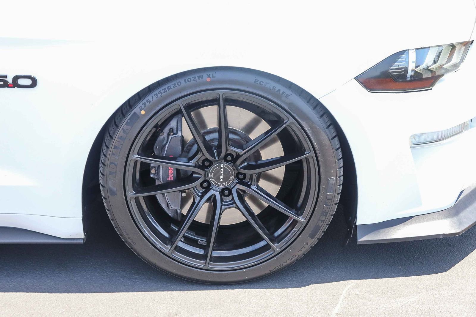 Used 2019 Ford Mustang GT Premium RWD image 11
