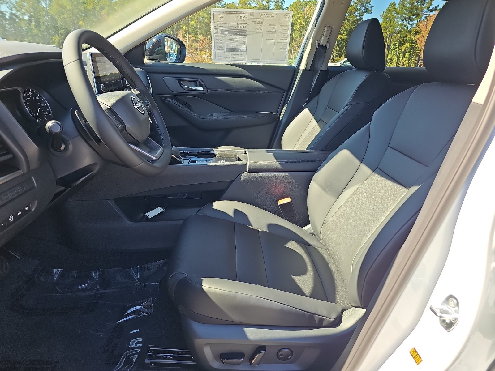 New 2027 Nissan Rogue Dark Armor FWD image 19