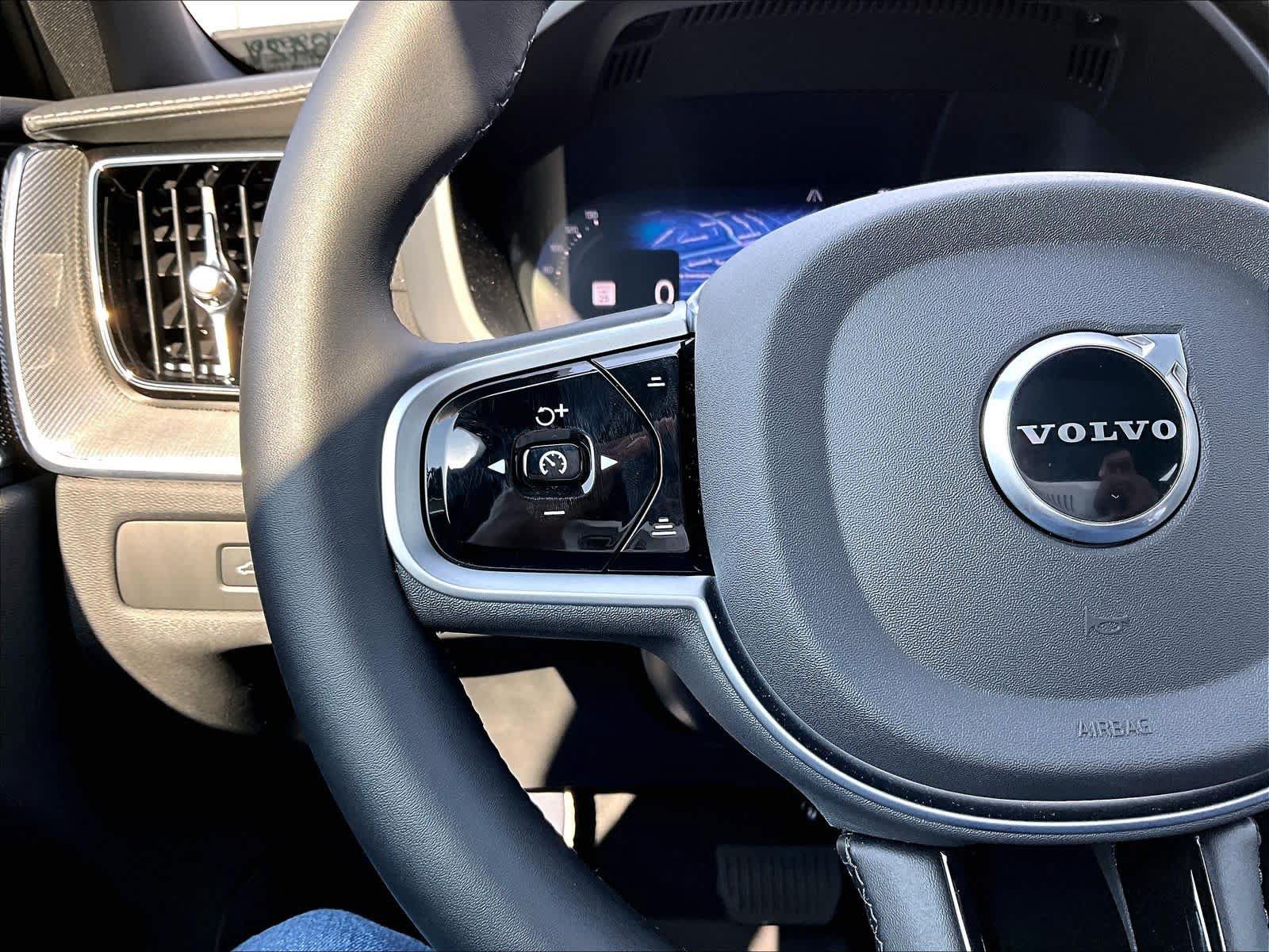 New 2026 Volvo XC60 T8 Polestar w/ Protection Package Premier AWD/4WD image 17