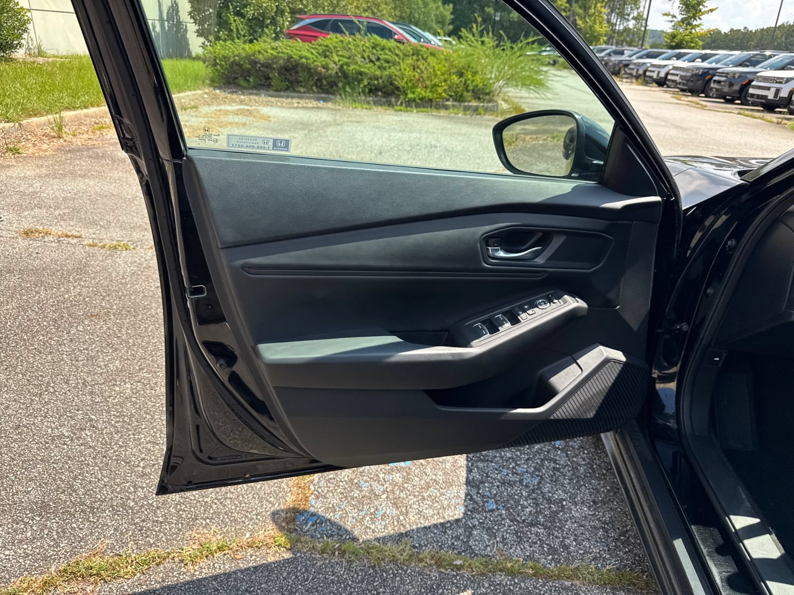 Used 2025 Honda Accord SE image 10