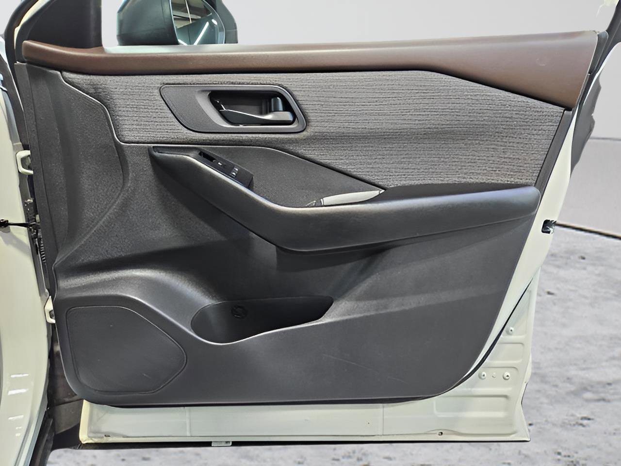Certified 2023 Nissan Rogue S AWD/4WD image 22