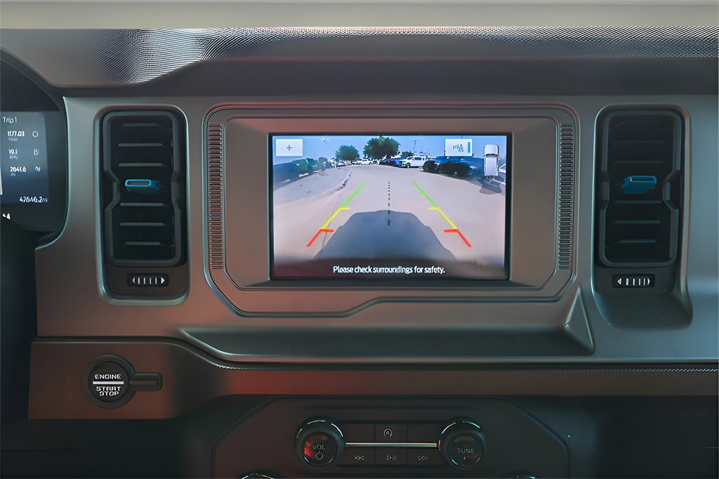 Used 2022 Ford Bronco Outer Banks image 36