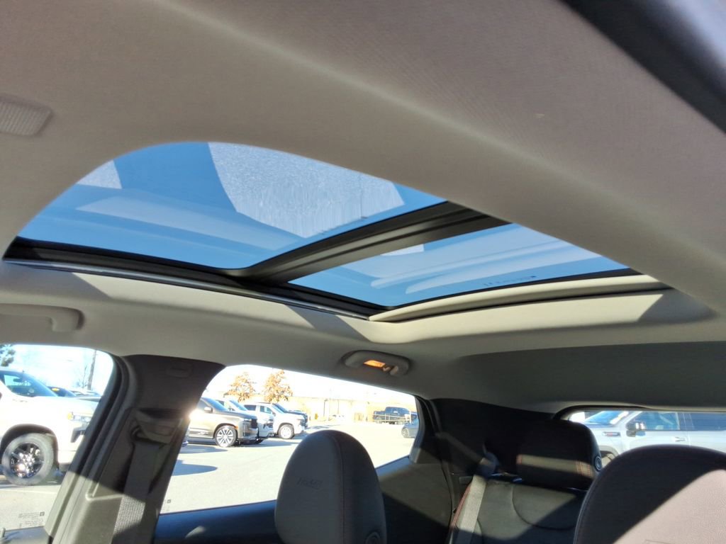 New 2027 Chevrolet Bolt RS w/ Technology Package image 25