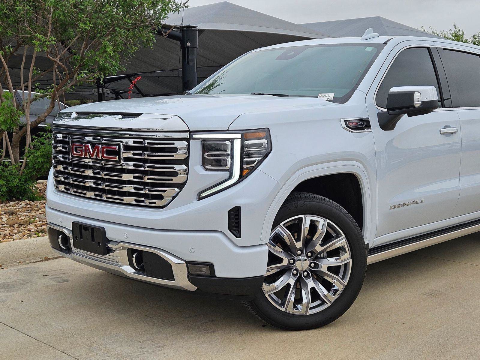 Used 2026 GMC Sierra 1500 Denali AWD/4WD image 6
