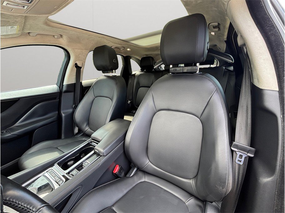 Used 2019 Jaguar F-PACE Premium AWD/4WD image 21