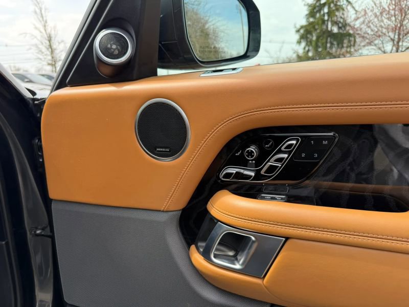 Used 2020 Land Rover Range Rover Autobiography image 29