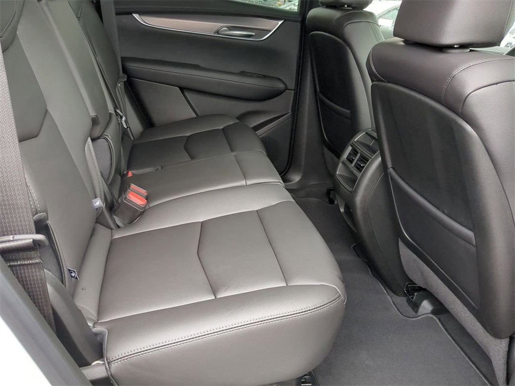 New 2025 Cadillac XT5 Luxury image 26