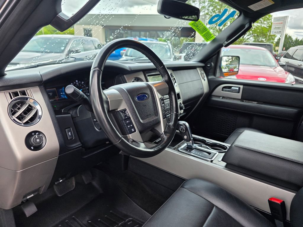 Used 2016 Ford Expedition Limited w/ Equipment Group 301A image 9