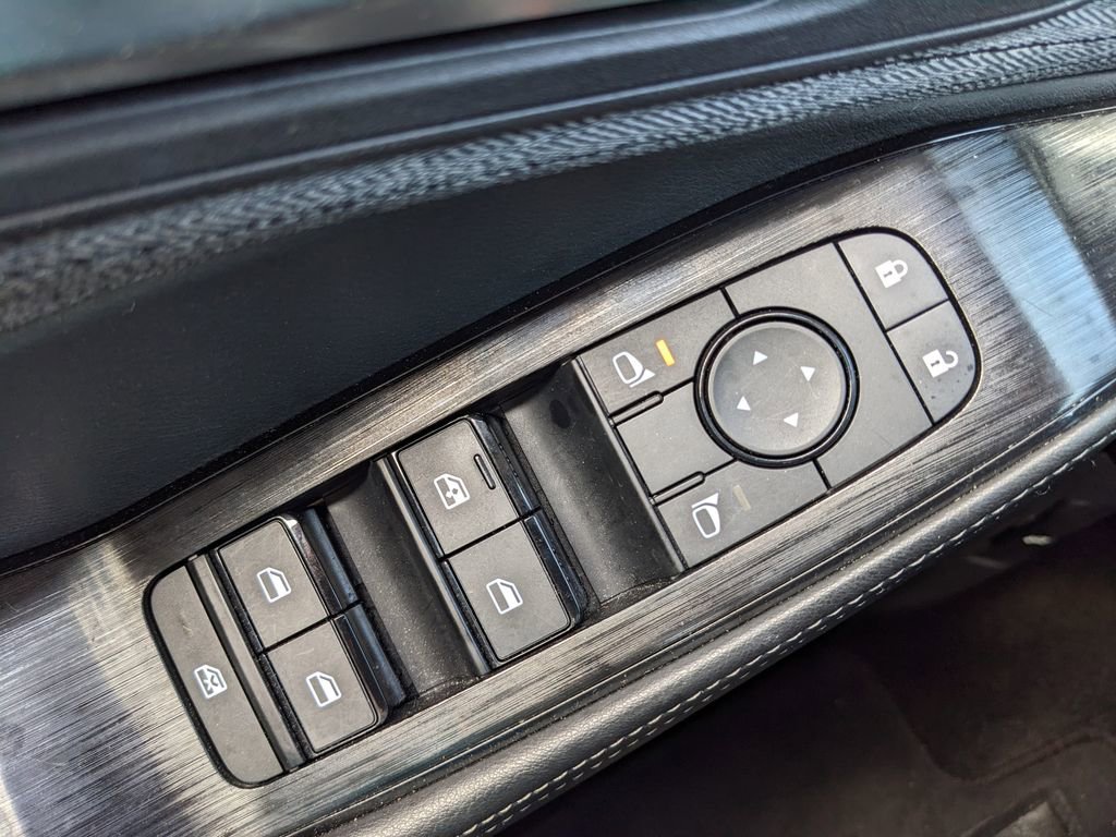 Used 2023 Nissan Rogue SV image 51