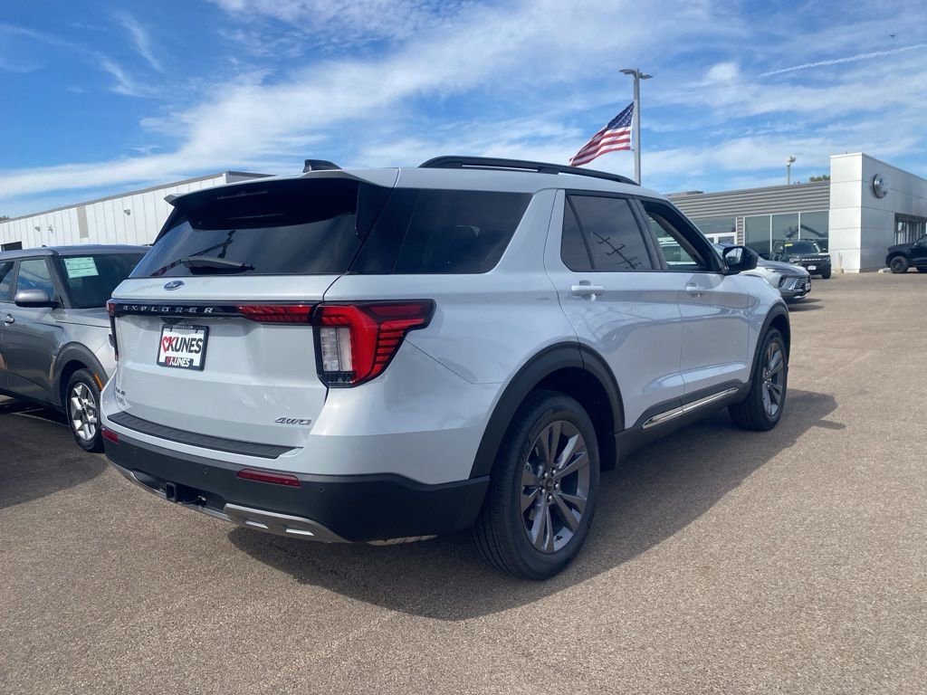 New 2025 Ford Explorer Active image 9