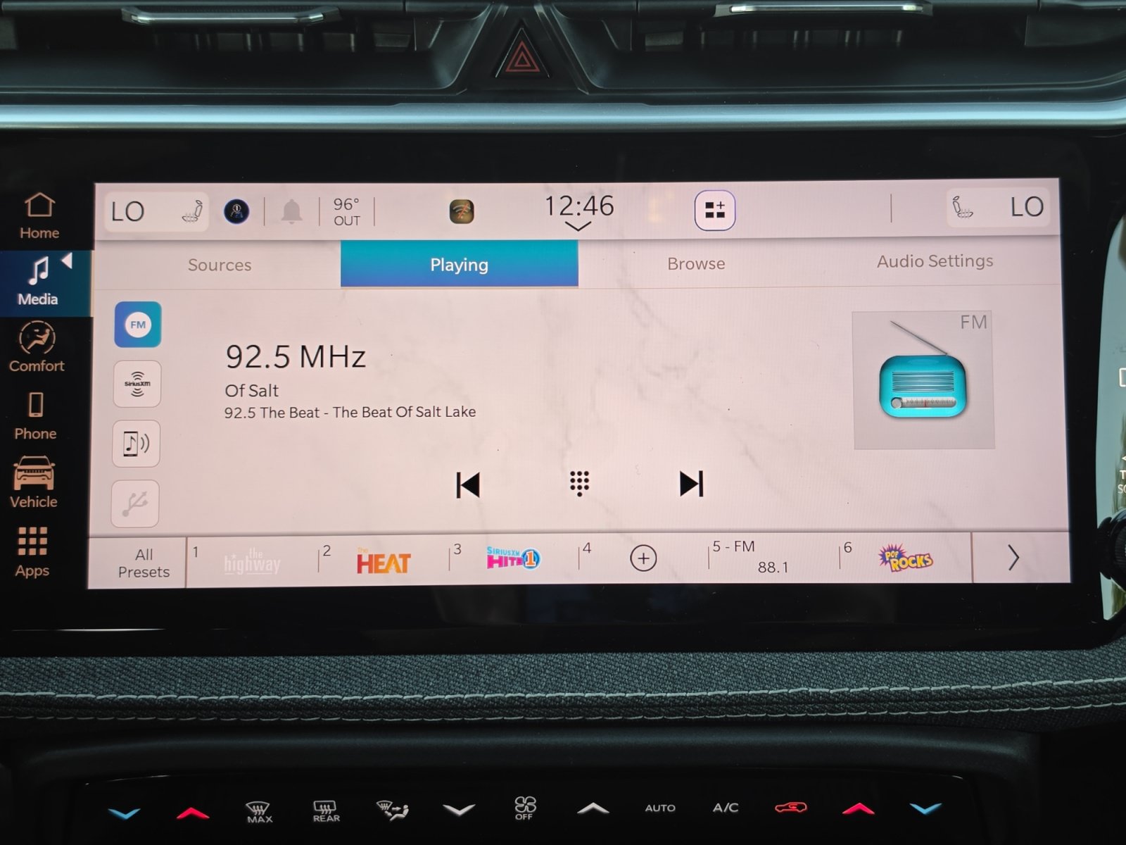 New 2026 Jeep Cherokee Laredo AWD/4WD image 23