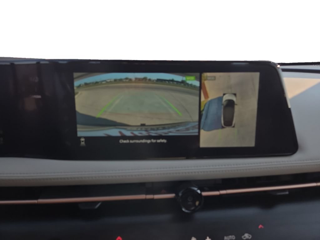 Used 2023 Nissan Ariya AWD image 17