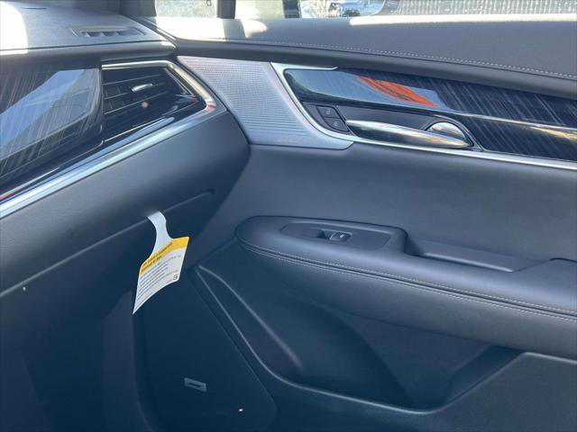 Certified 2025 Cadillac XT6 Premium Luxury w/ Technology Package image 36