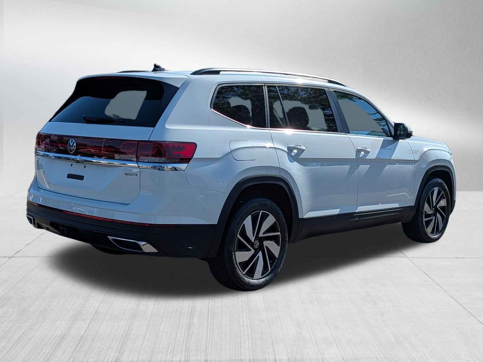 Certified 2025 Volkswagen Atlas SE AWD/4WD image 7