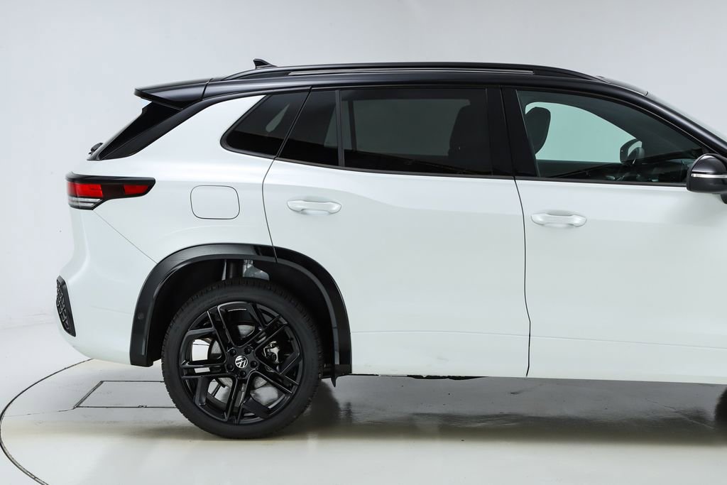 New 2026 Volkswagen Tiguan SE R-Line image 51