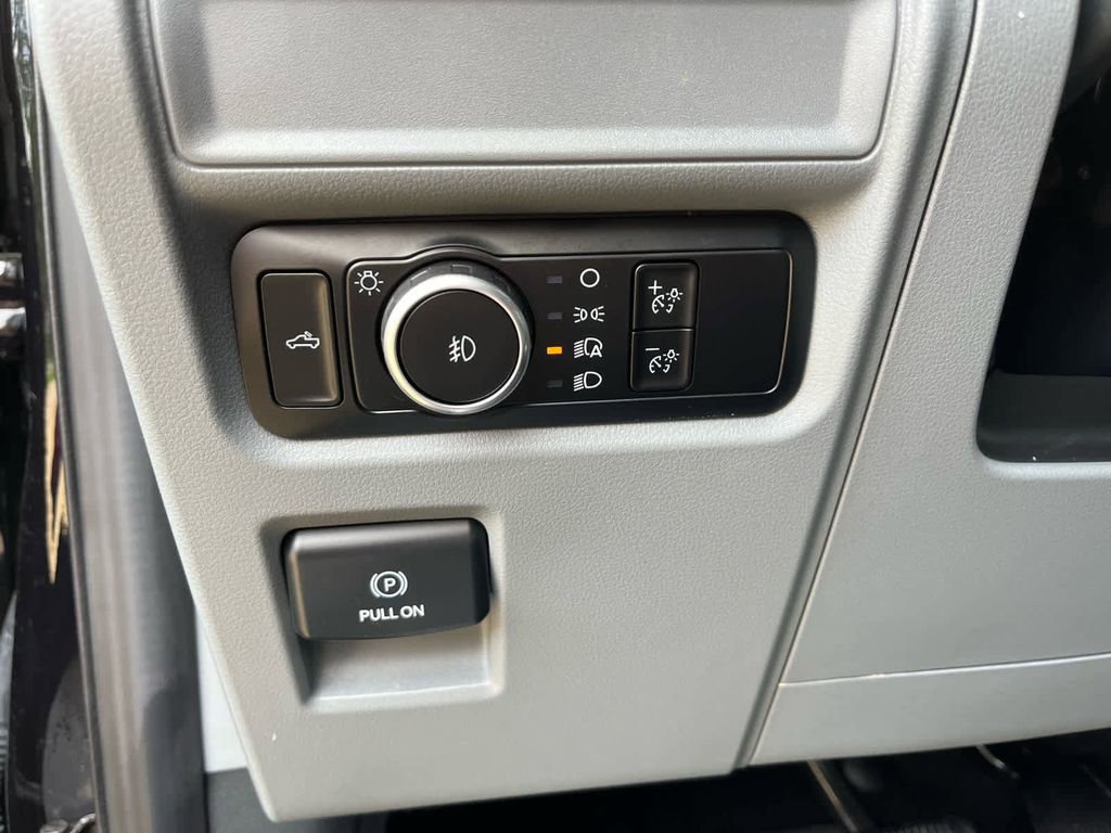 Used 2024 Ford F150 XLT image 19