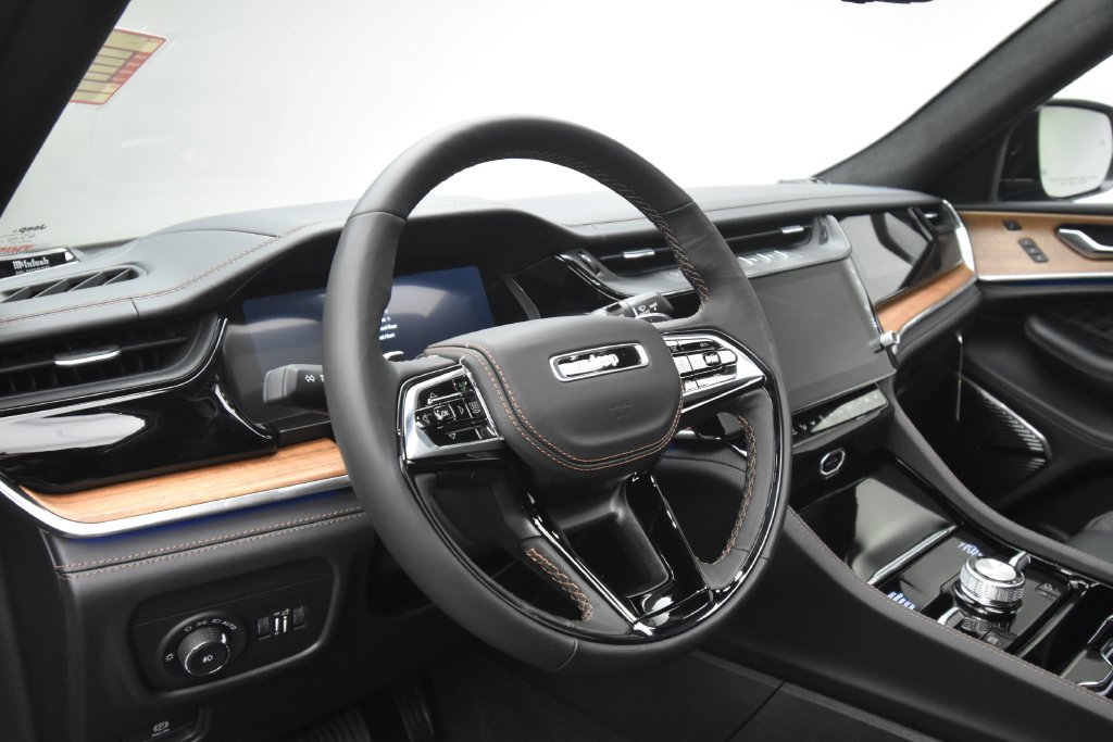 New 2027 Jeep Grand Cherokee Summit AWD/4WD image 36
