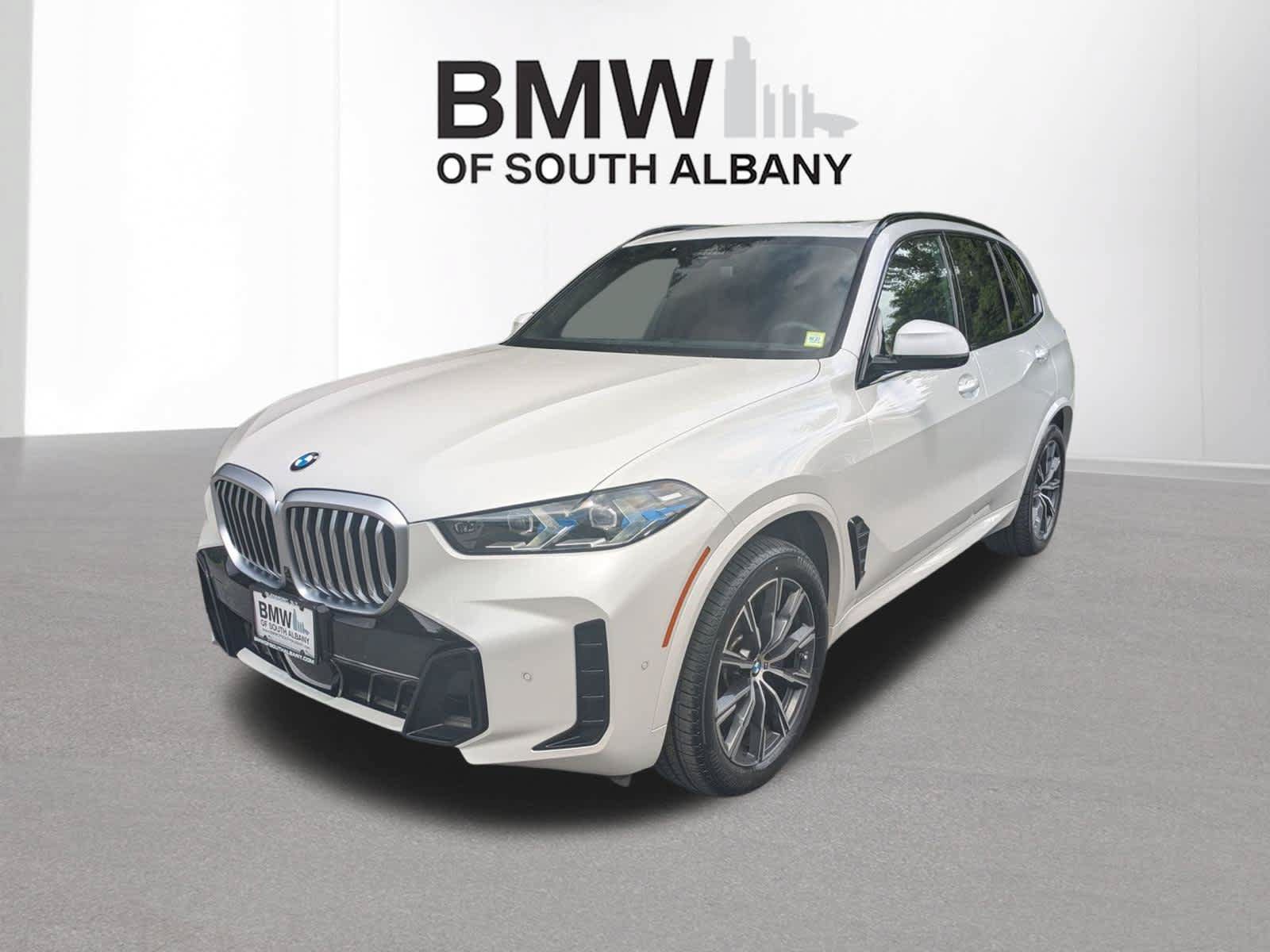 Used 2024 BMW X5 xDrive40i w/ M Sport Package AWD/4WD image 7