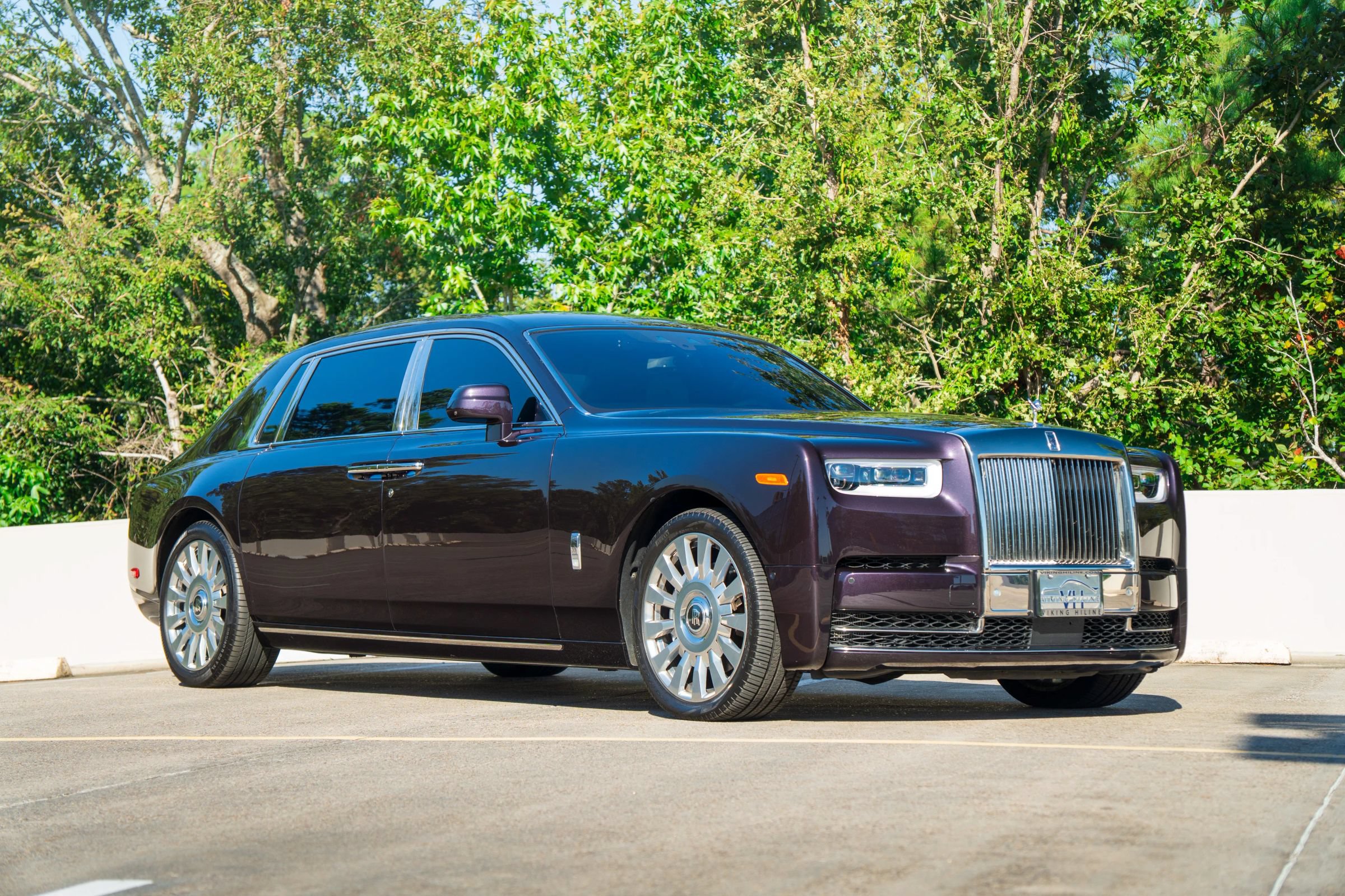 Used 2018 Rolls-Royce Phantom Extended Wheelbase RWD image 1