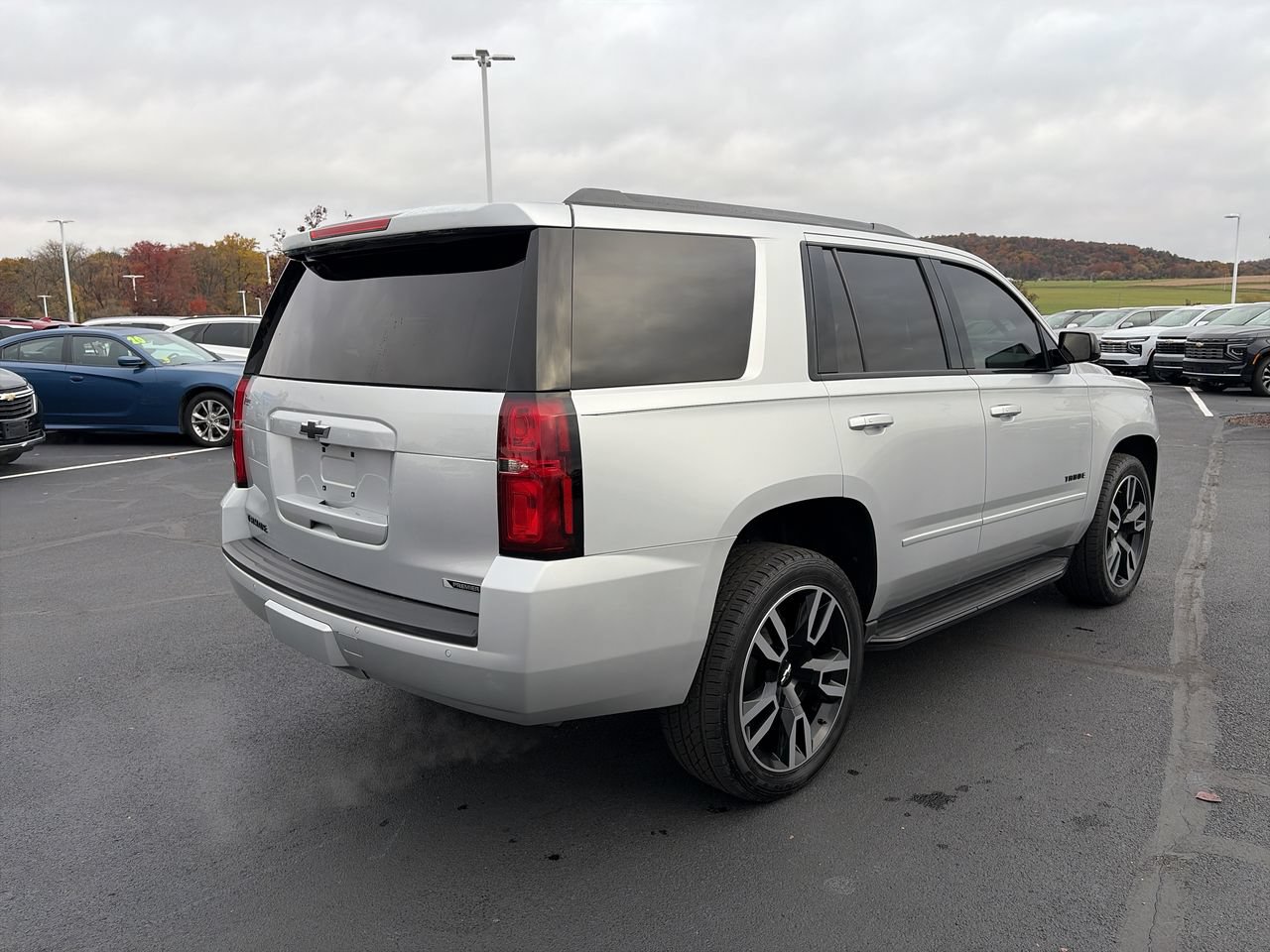 Used 2018 Chevrolet Tahoe Premier w/ RST 6.2L Performance Edition AWD/4WD image 7
