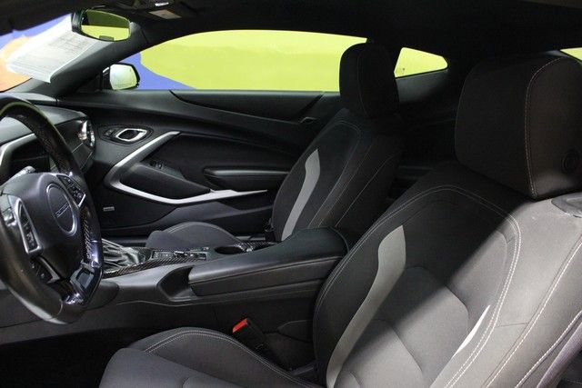 Used 2016 Chevrolet Camaro LT w/ Technology Package RWD image 17