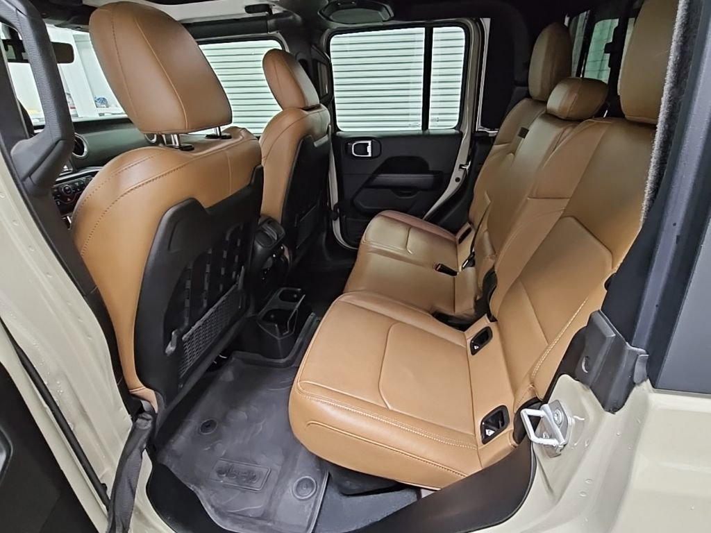 Used 2022 Jeep Gladiator Rubicon w/ Cold Weather Group image 29