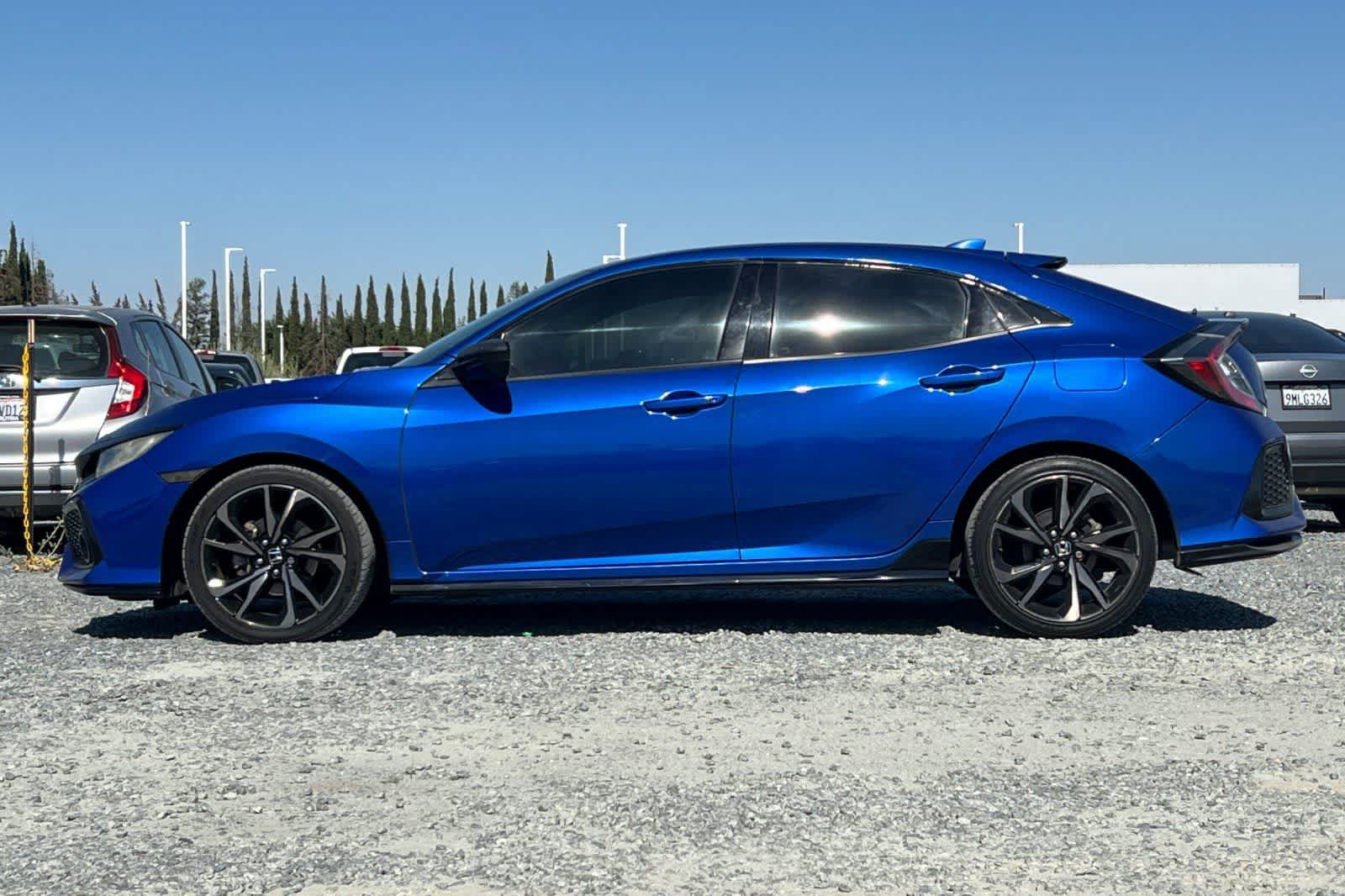 Used 2017 Honda Civic Sport image 6