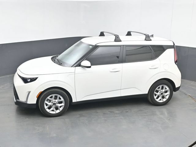 Used 2024 Kia Soul LX w/ Option Group 015 FWD image 32