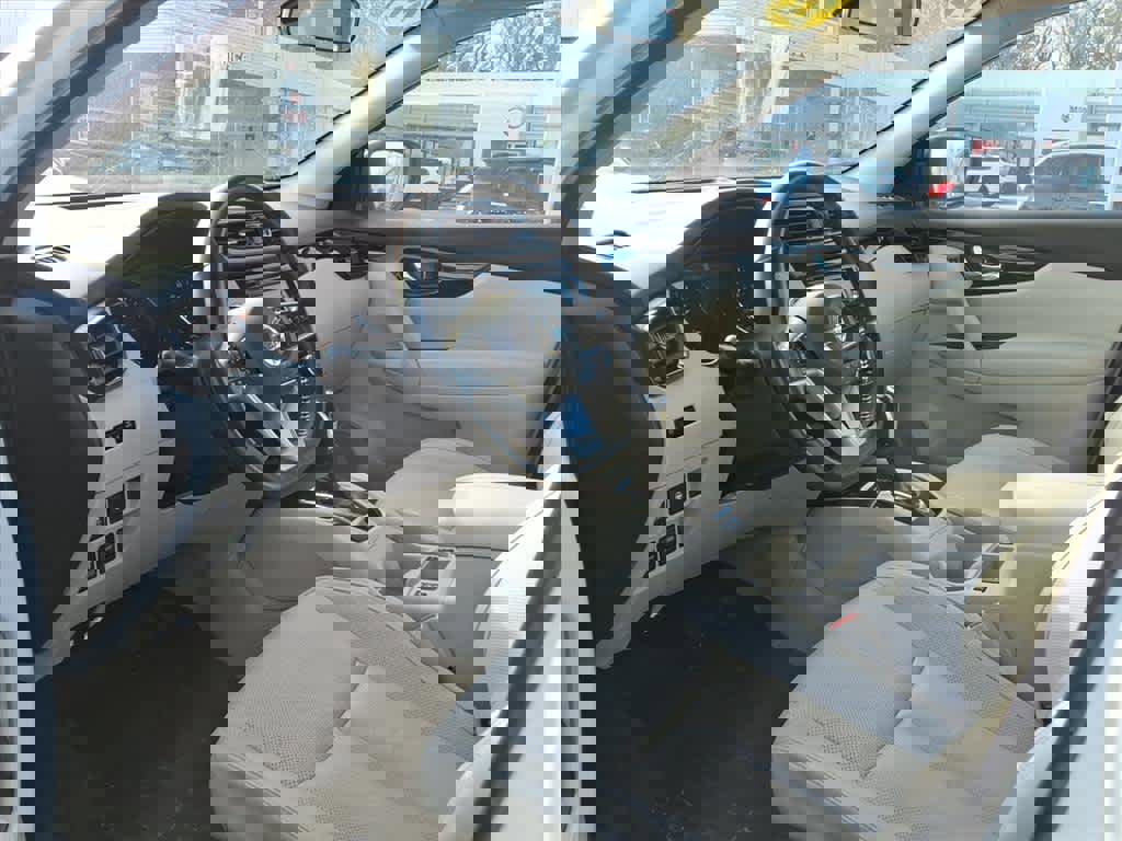 Used 2022 Nissan Rogue Sport SL image 20