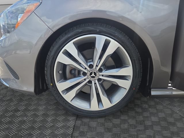 Used 2018 Mercedes-Benz CLA 250 4MATIC image 35