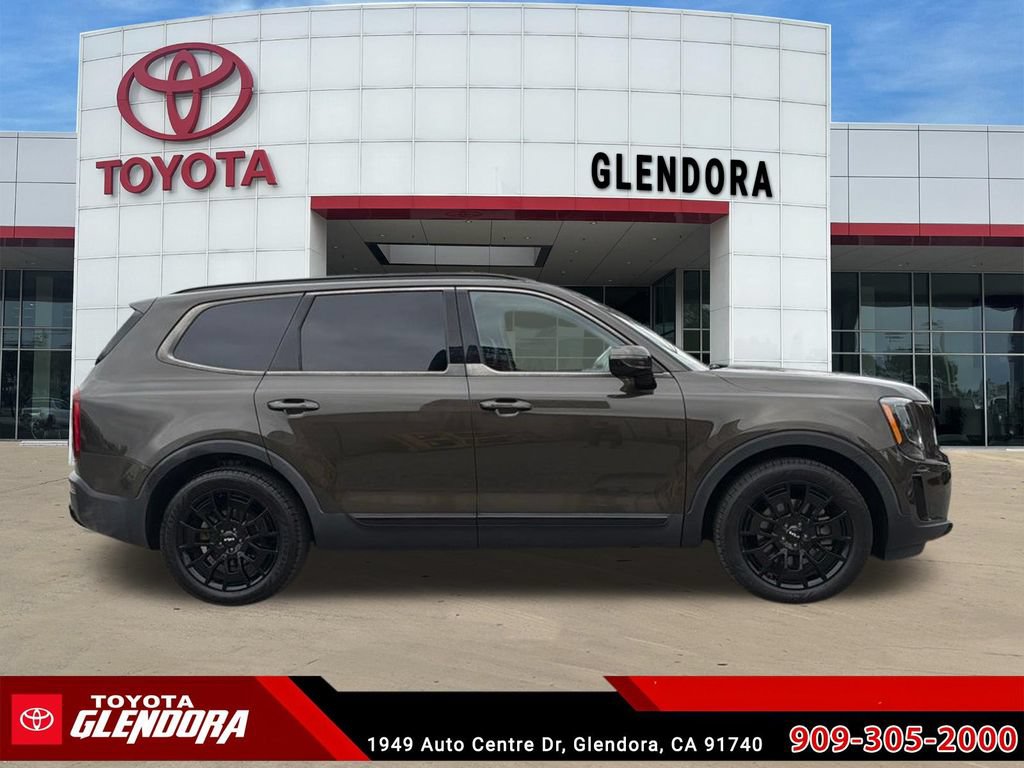 Used 2022 Kia Telluride SX w/ Nightfall Edition Package AWD/4WD image 12