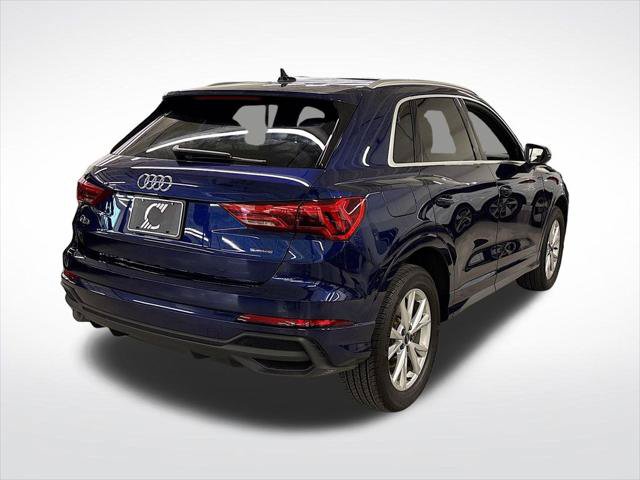Certified 2025 Audi Q3 2.0T Premium w/ Convenience Package AWD/4WD image 5