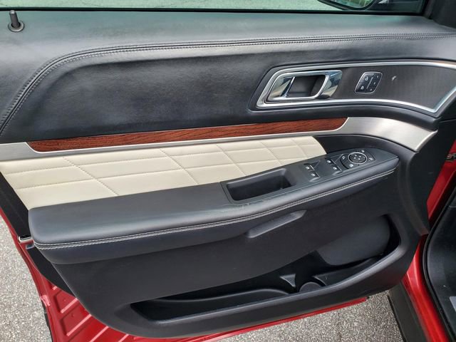Used 2016 Ford Explorer Platinum image 15