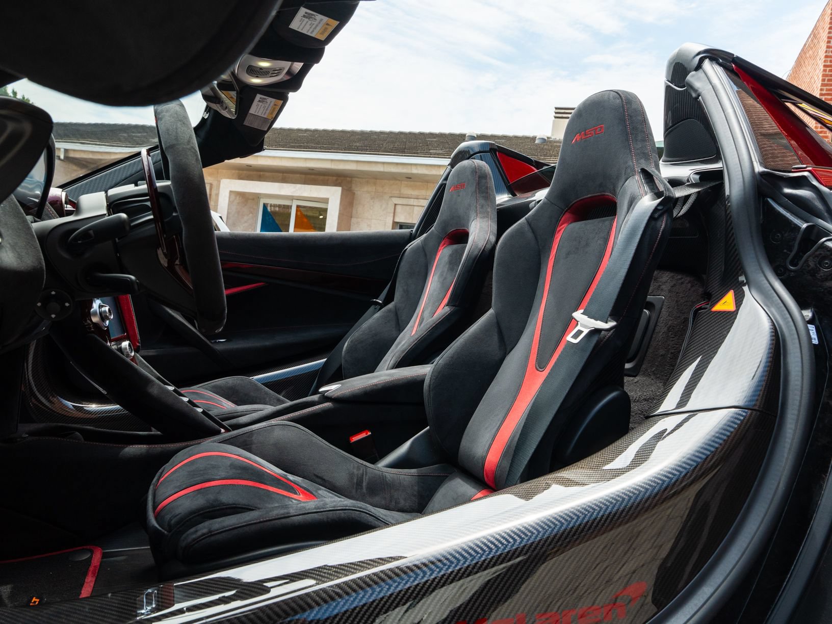 Used 2022 McLaren 765LT RWD image 9