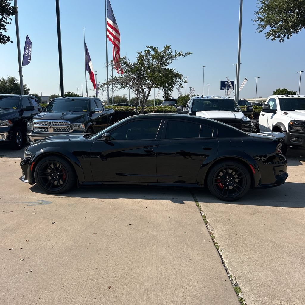 Used 2022 Dodge Charger SRT Hellcat w/ Harman/Kardon Audio Group RWD image 2