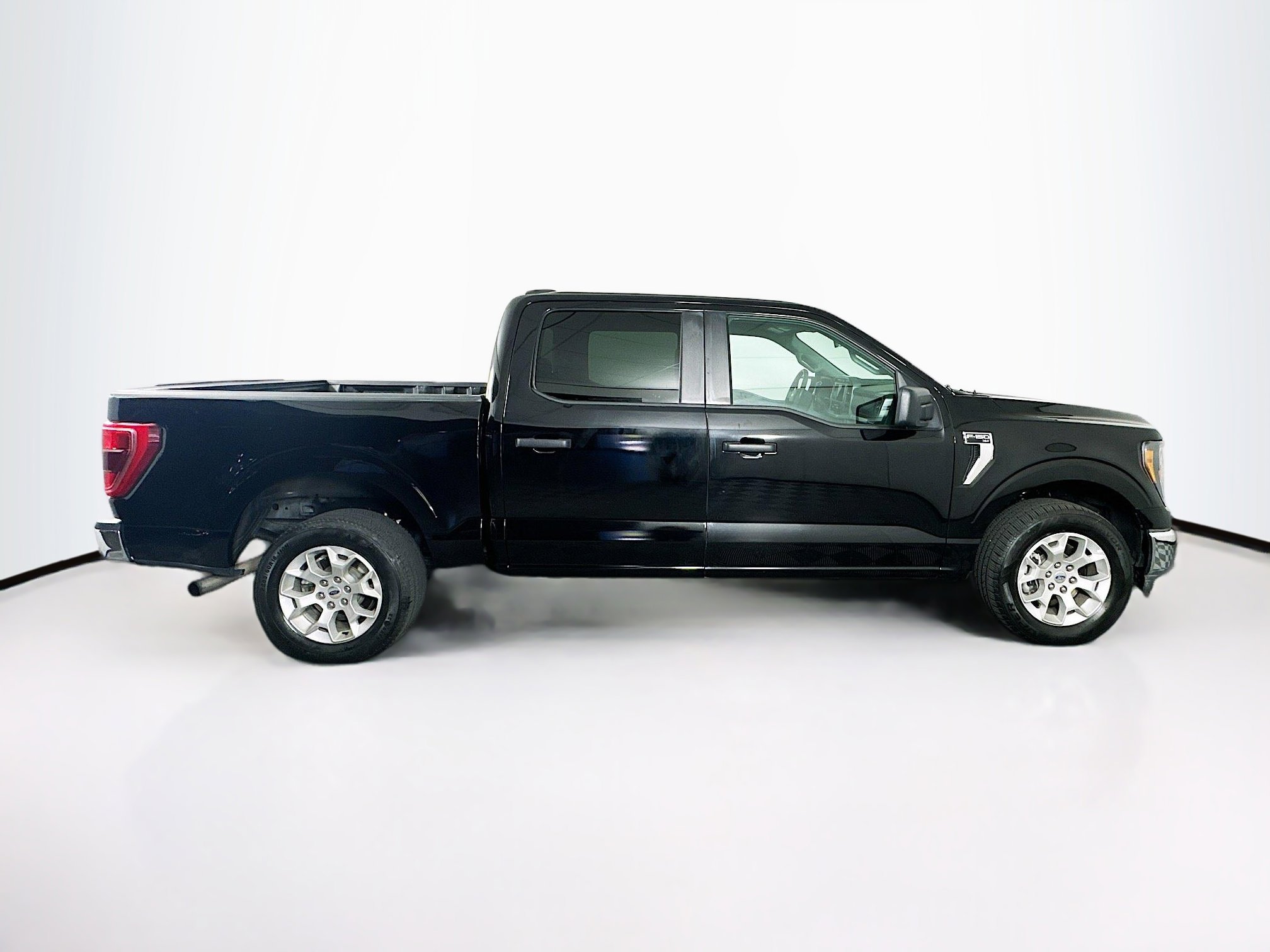 Used 2023 Ford F150 XLT image 10