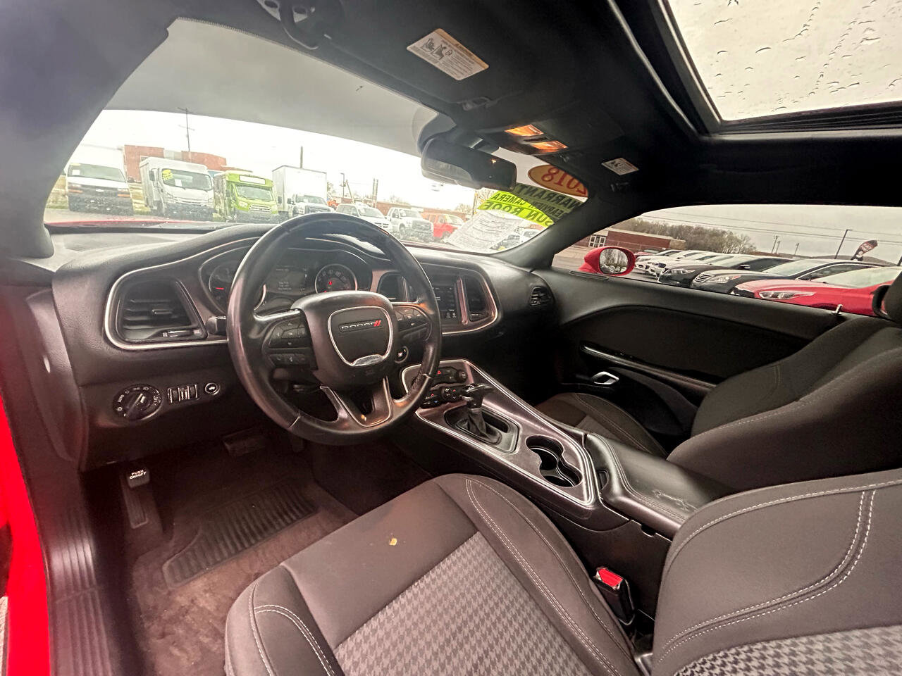 Used 2018 Dodge Challenger SXT image 15