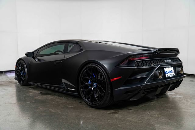 Used 2020 Lamborghini Huracan EVO image 6