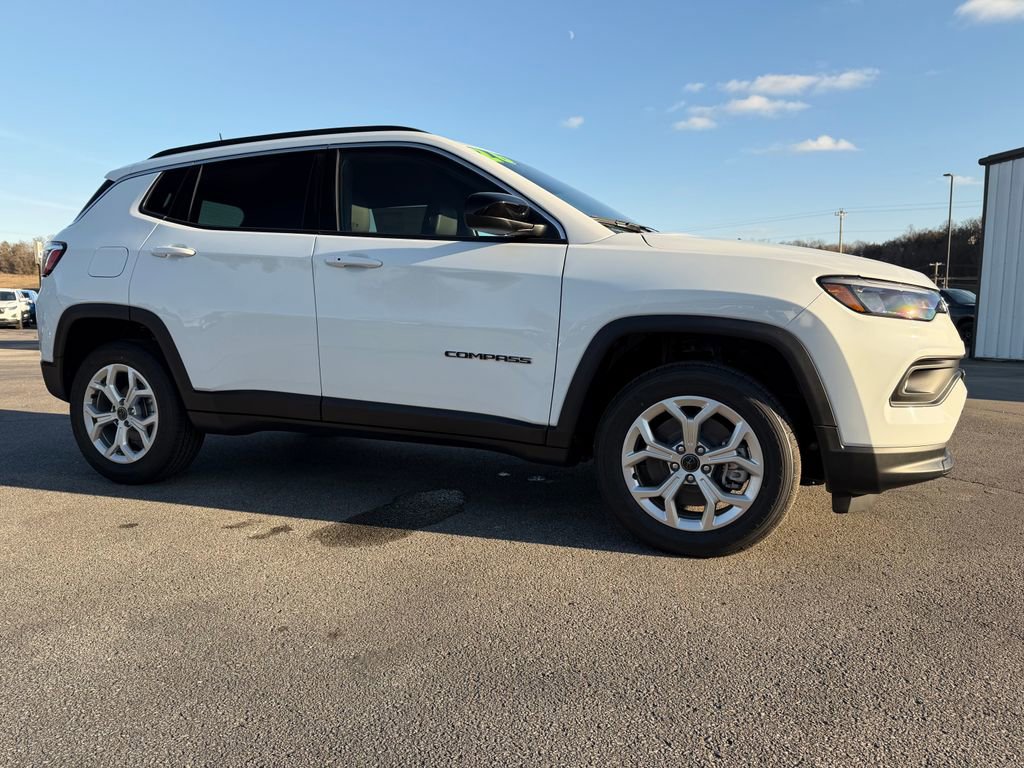 New 2026 Jeep Compass Latitude AWD/4WD image 4
