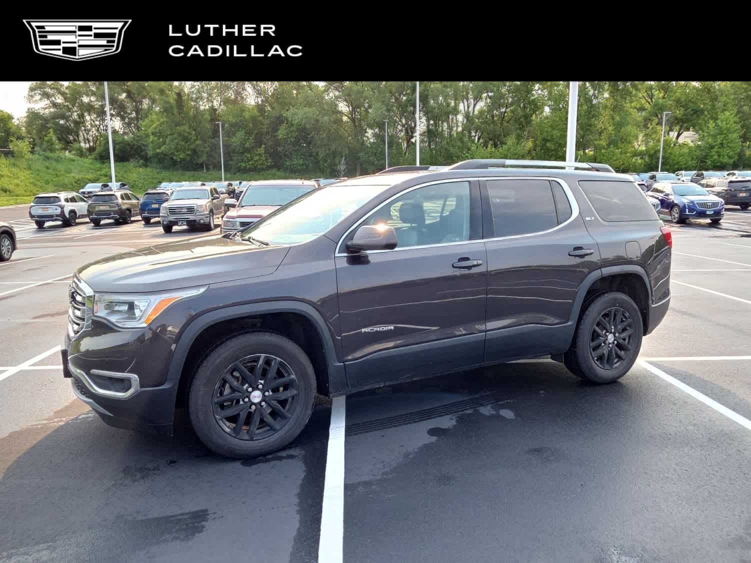 Used 2018 GMC Acadia SLT AWD/4WD image 1