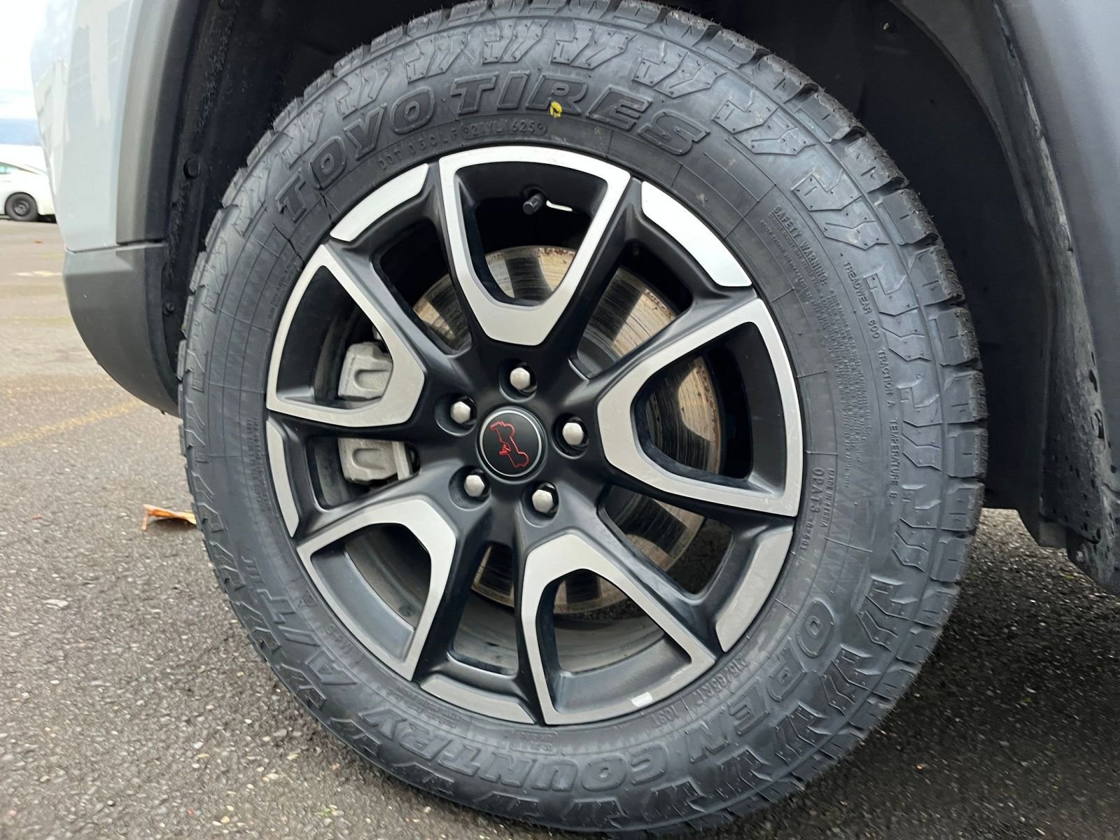 Used 2025 Jeep Compass Trailhawk w/ Trailer Tow Group image 30