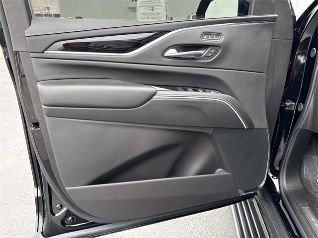 Used 2024 Cadillac Escalade V image 9