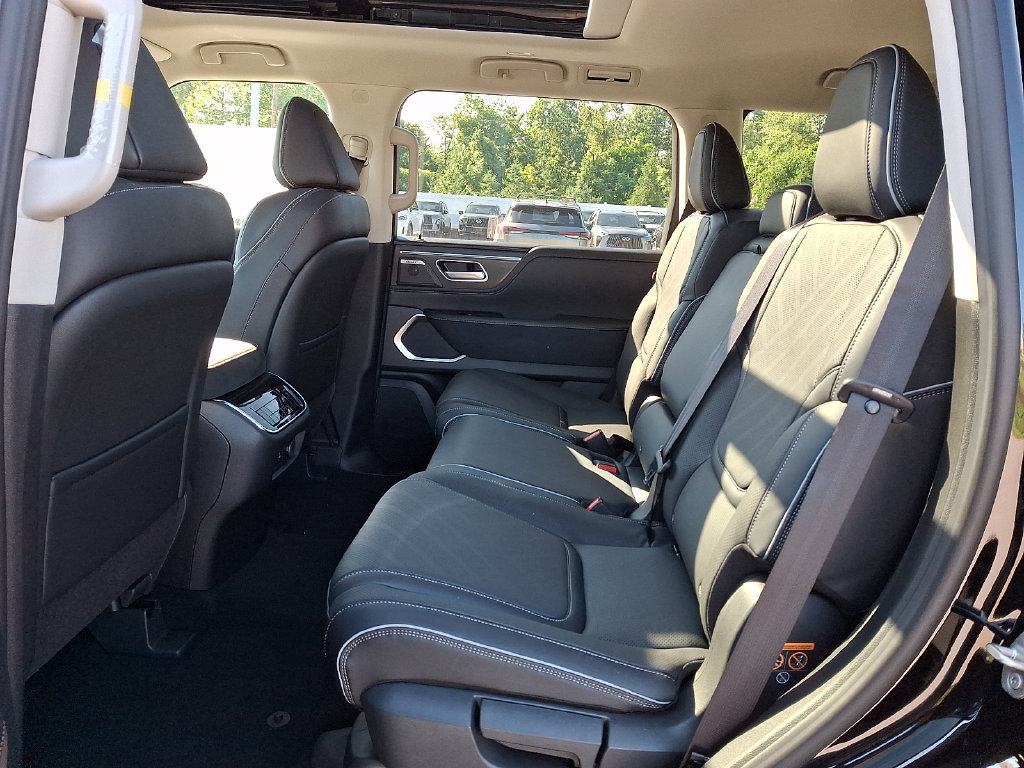 New 2027 INFINITI QX80 Luxe w/ Cargo Package RWD image 7