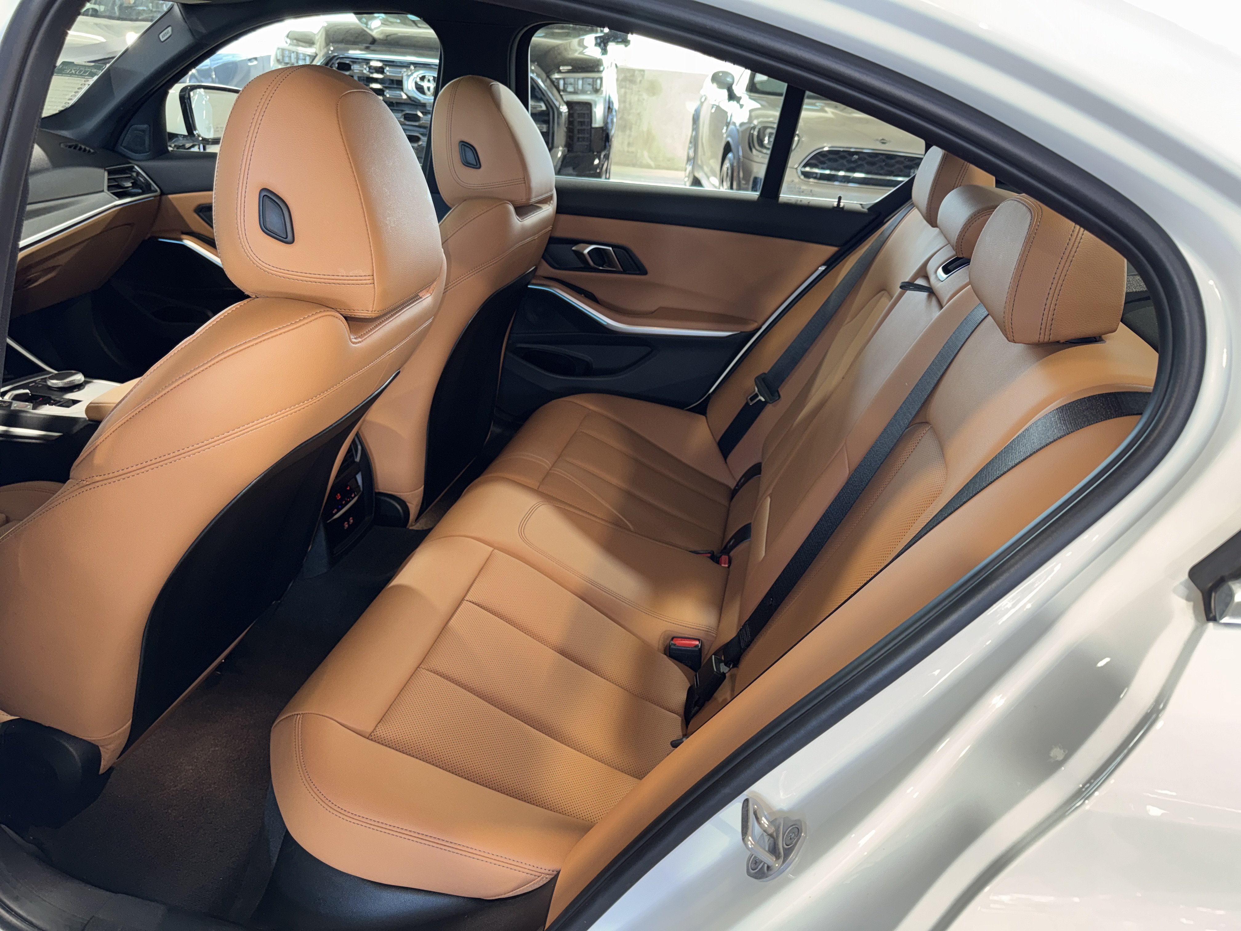 Used 2024 BMW 330i Sedan w/ Convenience Package RWD image 18